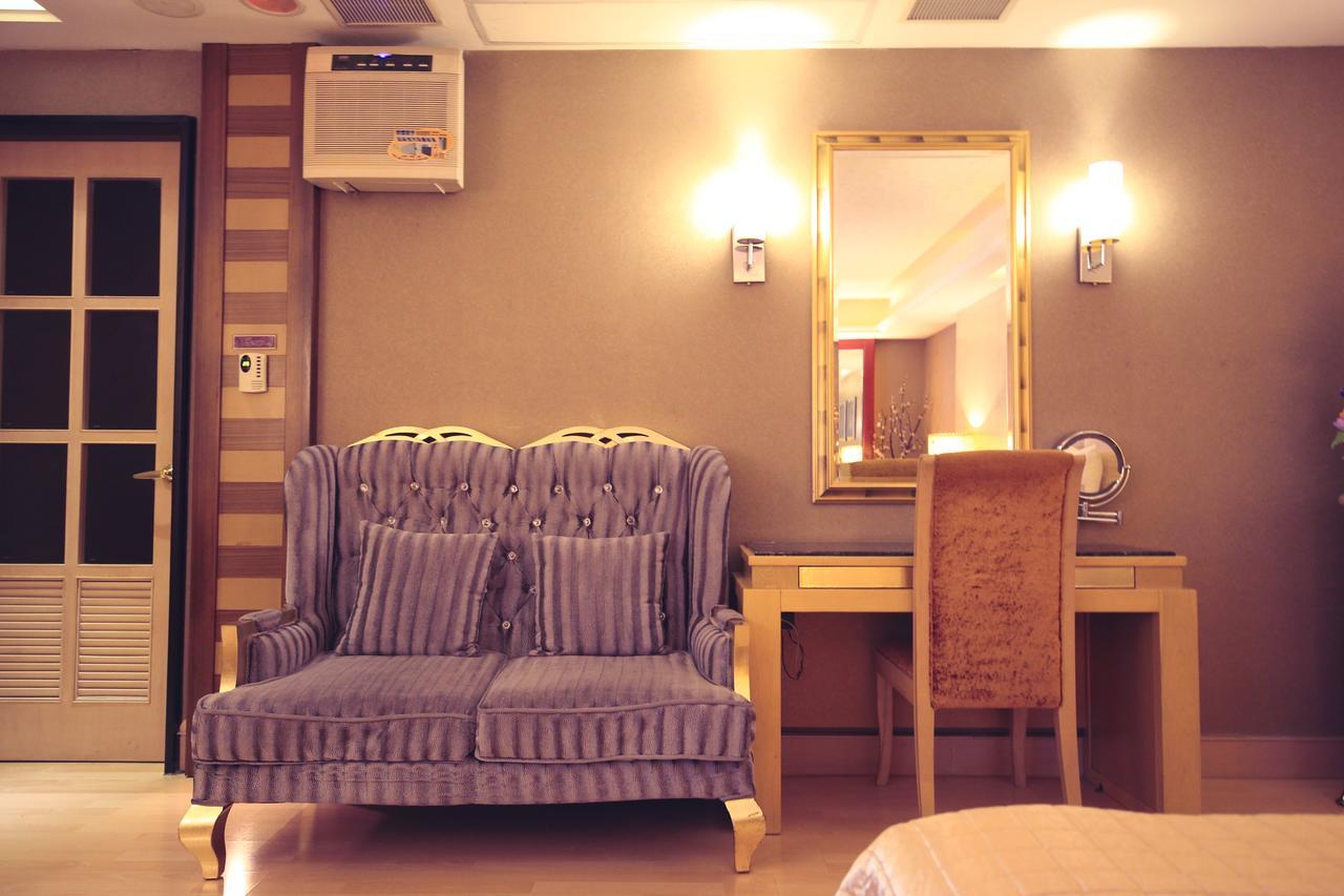 I-More Motel Yonghe Exterior photo